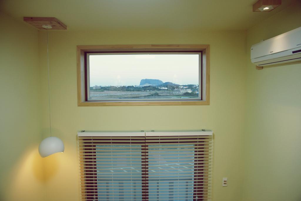 Clover B&B Seogwipo Exterior photo